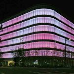 Japans erstes Vollfarb-Fassaden-Beleuchtungssystem