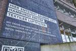 Weltweit erste Stickoxid-bindende Textilfassade in Hamburg in Betrieb genommen